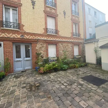 Private In Paris13 Париж