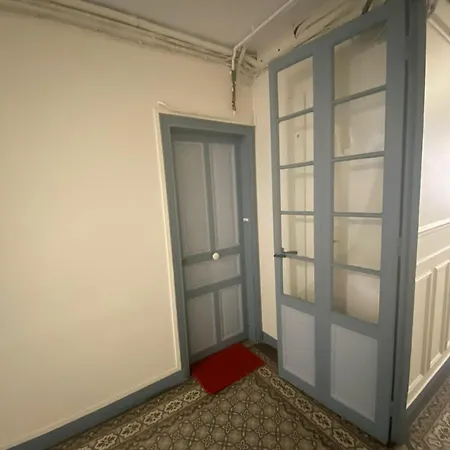 Private In Paris13 Проживание в семье